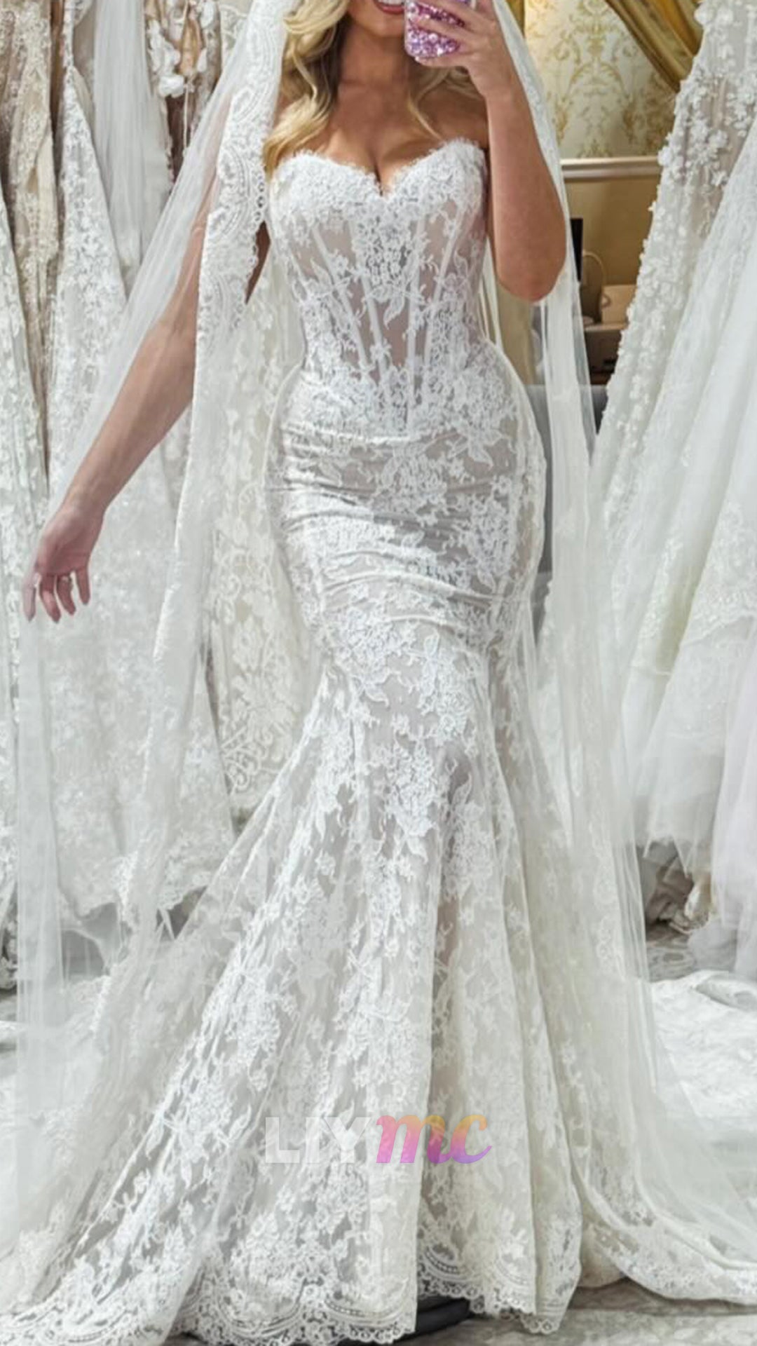 Sweetheart Sleeveless Strapless Lace Appliques Mermaid Wedding Dress