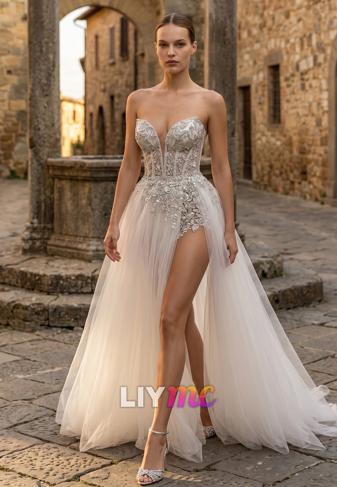 Sweetheart Strapless Appliques A-Line Beach Summer Wedding Dress