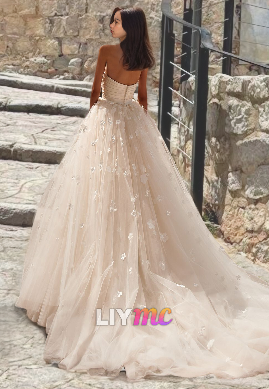 Sweetheart Strapless Floral Embellished Tulle Ball Gown Wedding Dress