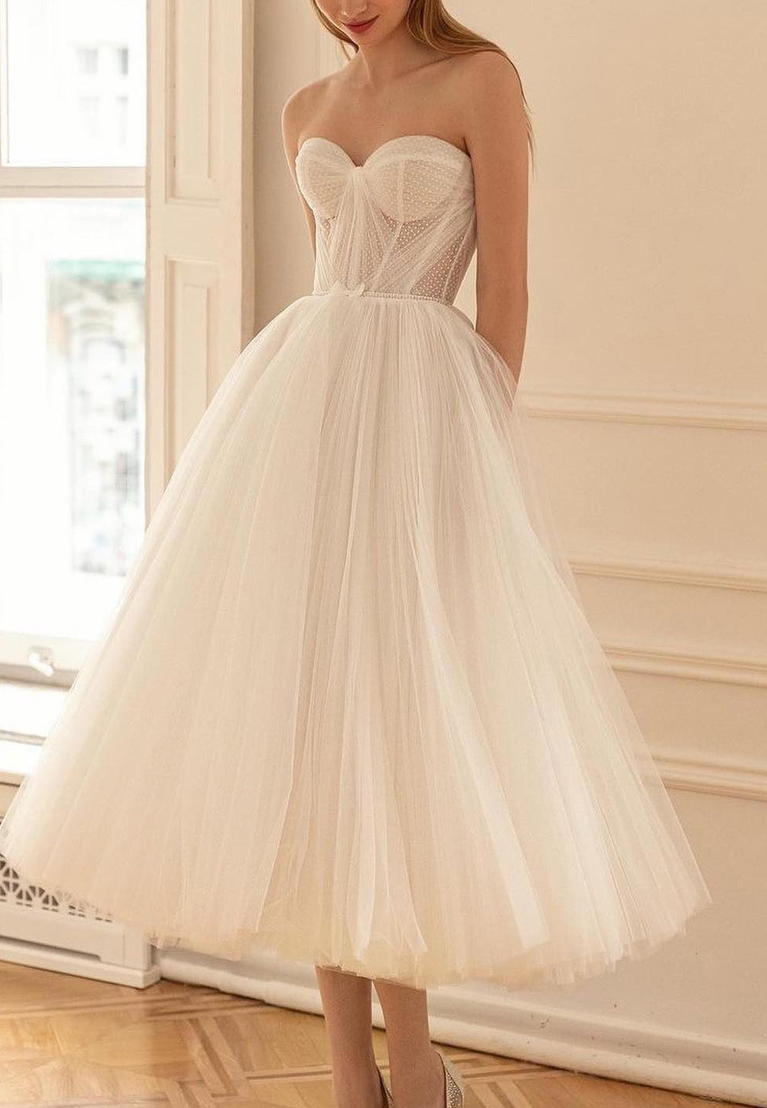 Sweetheart Strapless Tulle Pleated Midi A-Line Wedding Dress