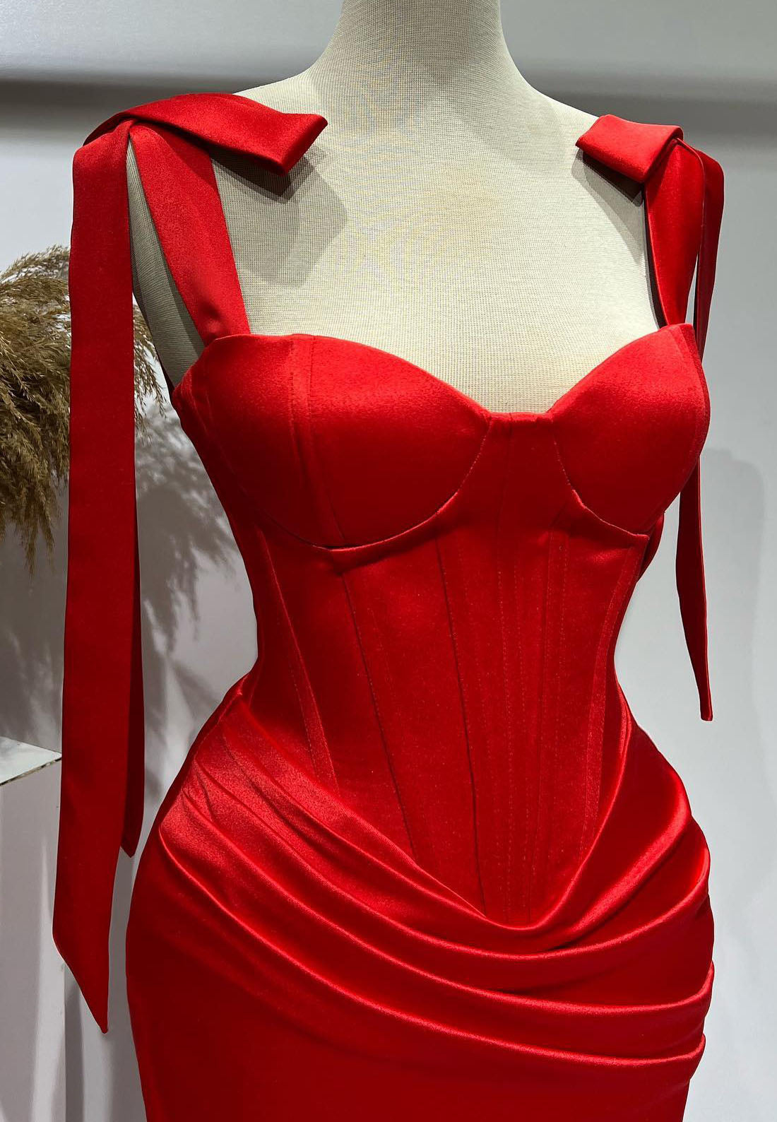 Sweetheart Strapps Bowknot Pleated Sheath Prom Dress