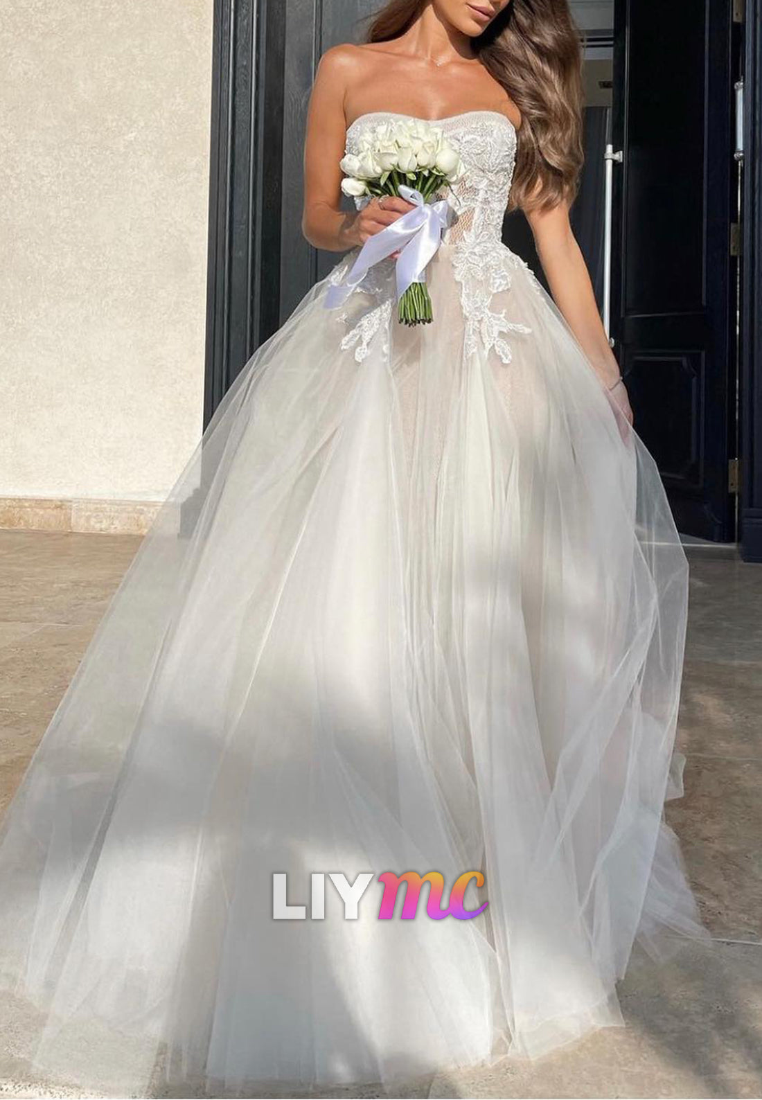 Sweetheart Tulle Appliques A-Line Wedding Dress