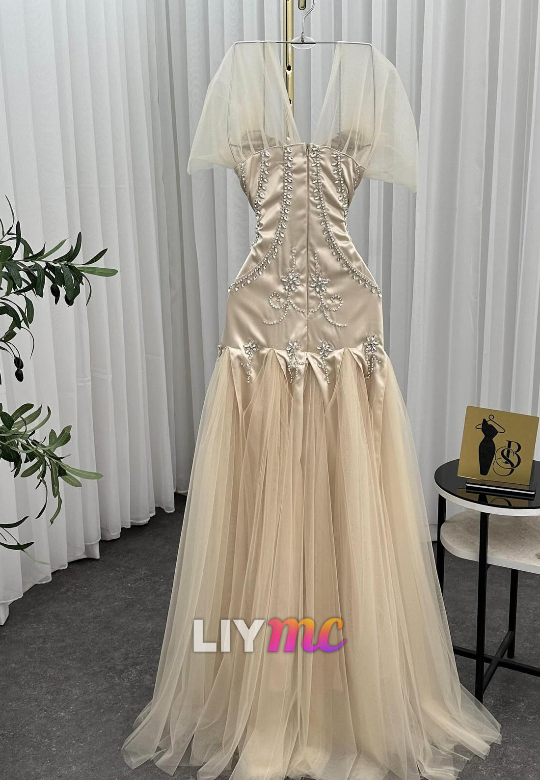 Sweetheart Cap Sleeves Beaded Tulle A-Line Prom Dress
