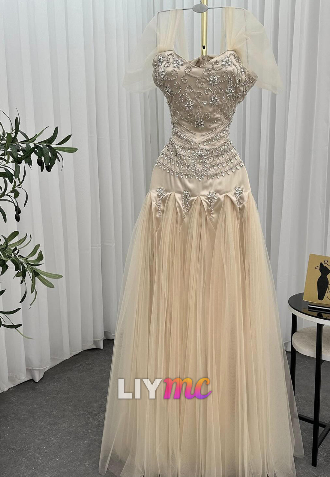 Sweetheart Cap Sleeves Beaded Tulle A-Line Prom Dress