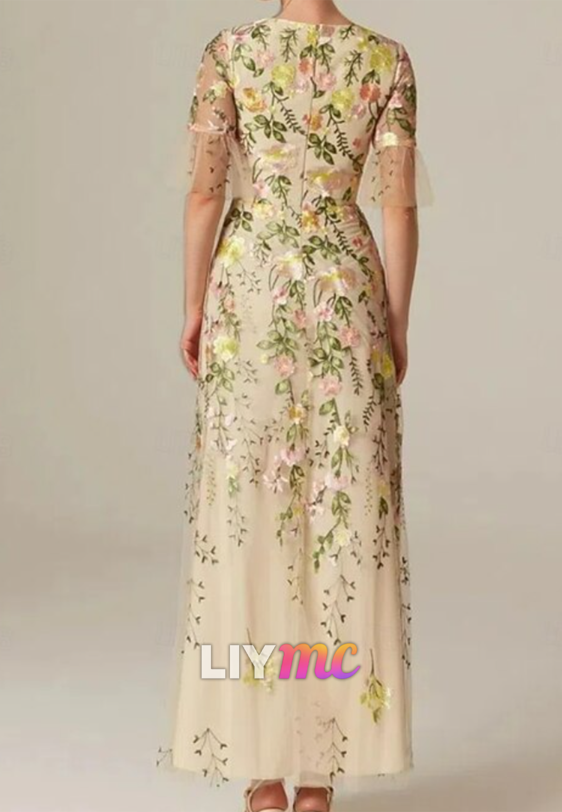 V-Neck Appliques Short Sleeves A-Line Cocktail Dress