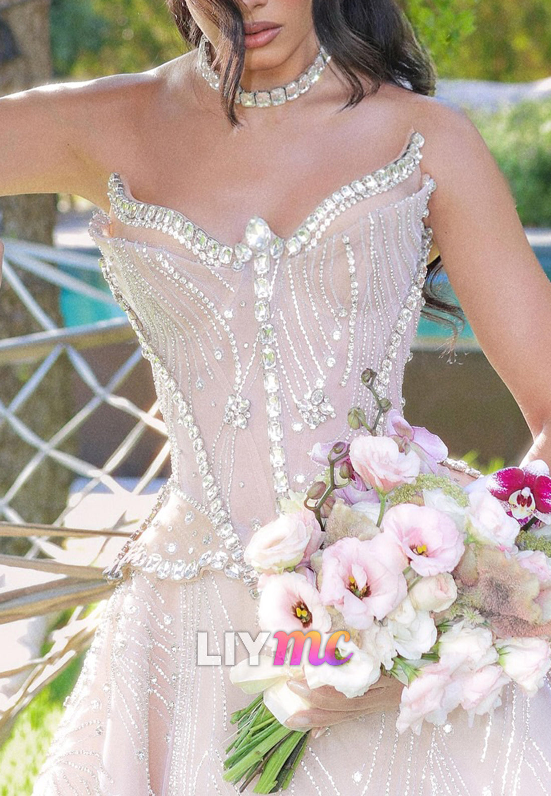 V-Neck Beaded Embroidery Sleeveless A-Line Sparkly Evening Dress