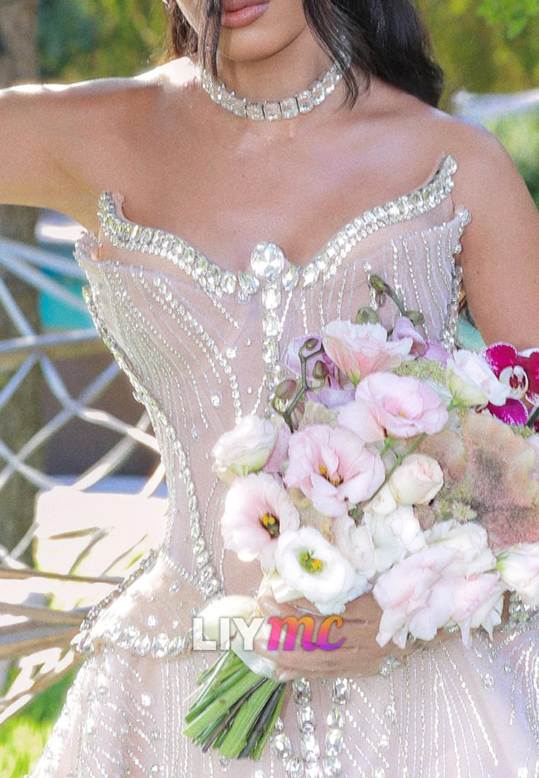 V-Neck Beaded Embroidery Sleeveless A-Line Sparkly Evening Dress