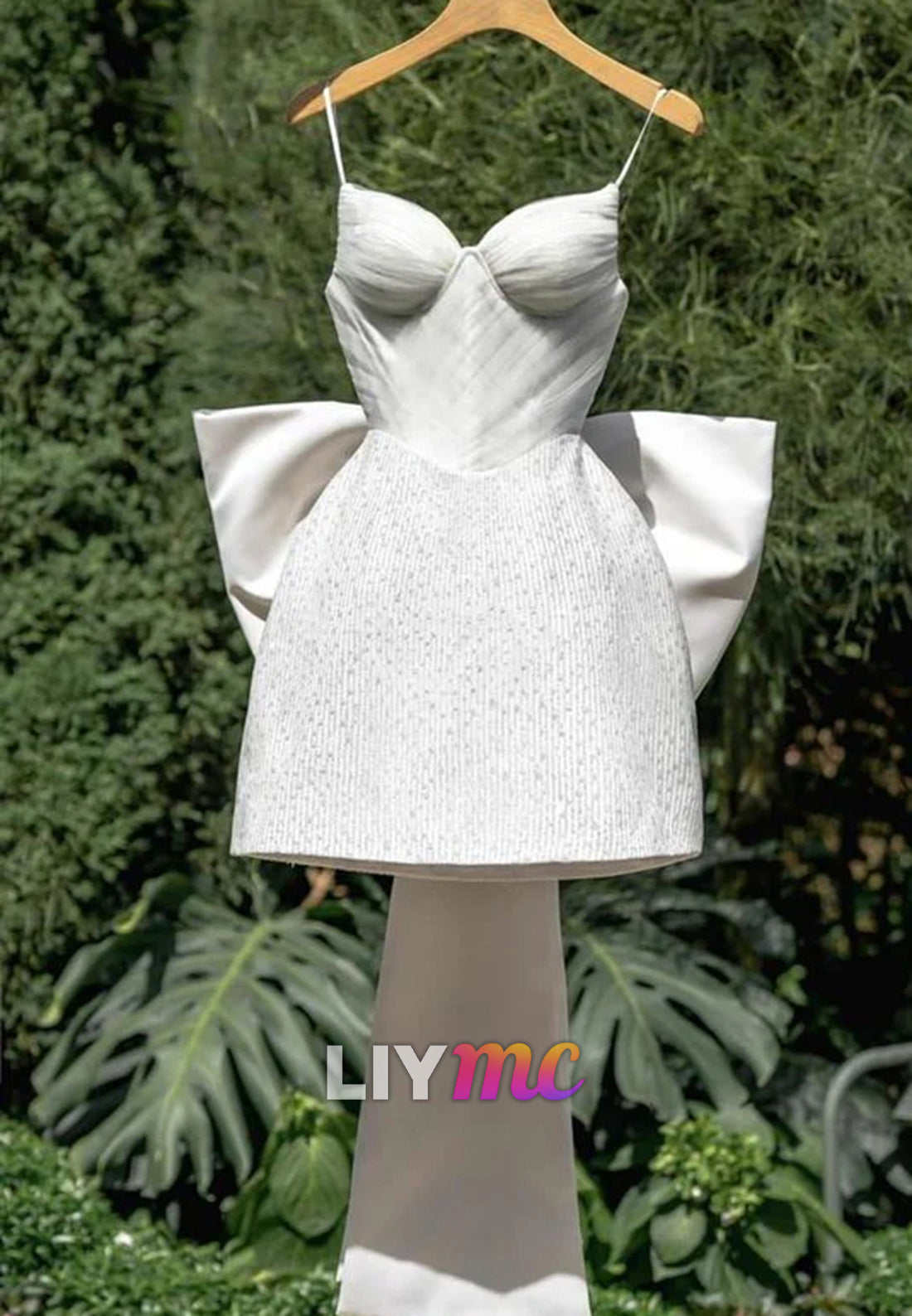 V-Neck Bowknot A-Line Spaghetti Straps Party Homecoming Dress