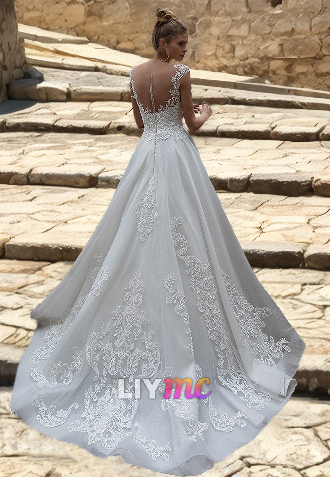 V-Neck Cap Sleeves All Lace Appliques Ball Gown Classic Wedding Dress