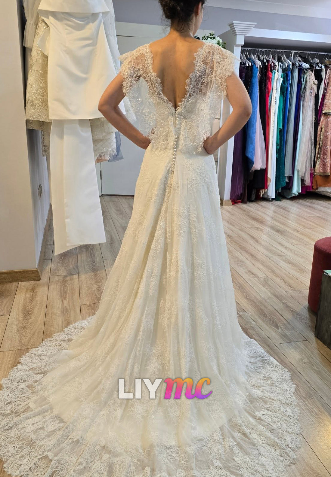 V-Neck Cap Sleeves Sequins Lace Appliques A-Line Wedding Dress