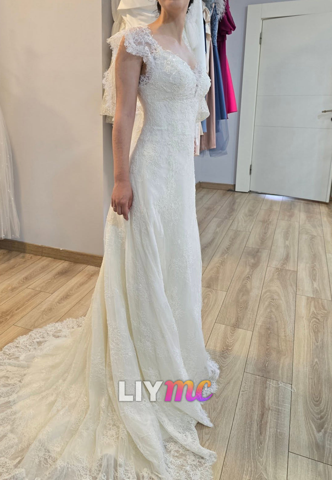 V-Neck Cap Sleeves Sequins Lace Appliques A-Line Wedding Dress