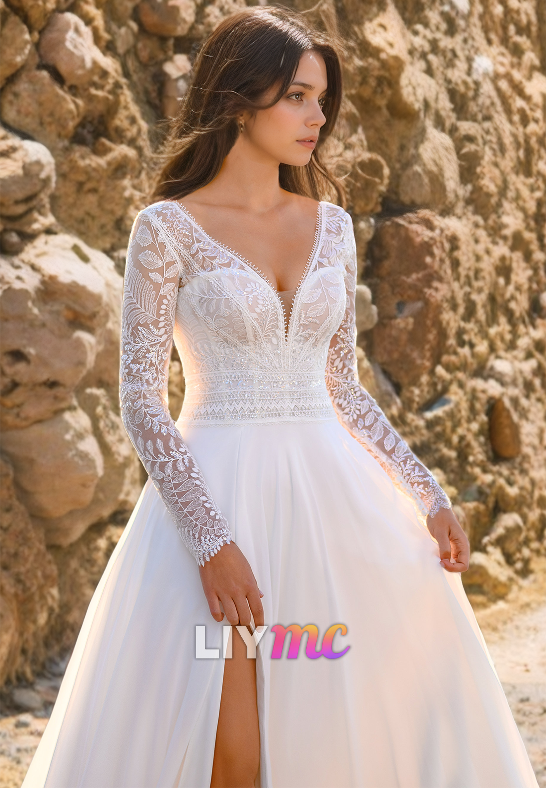 V-Neck Long Sleeves Appliques A-Line Beach Wedding Dress