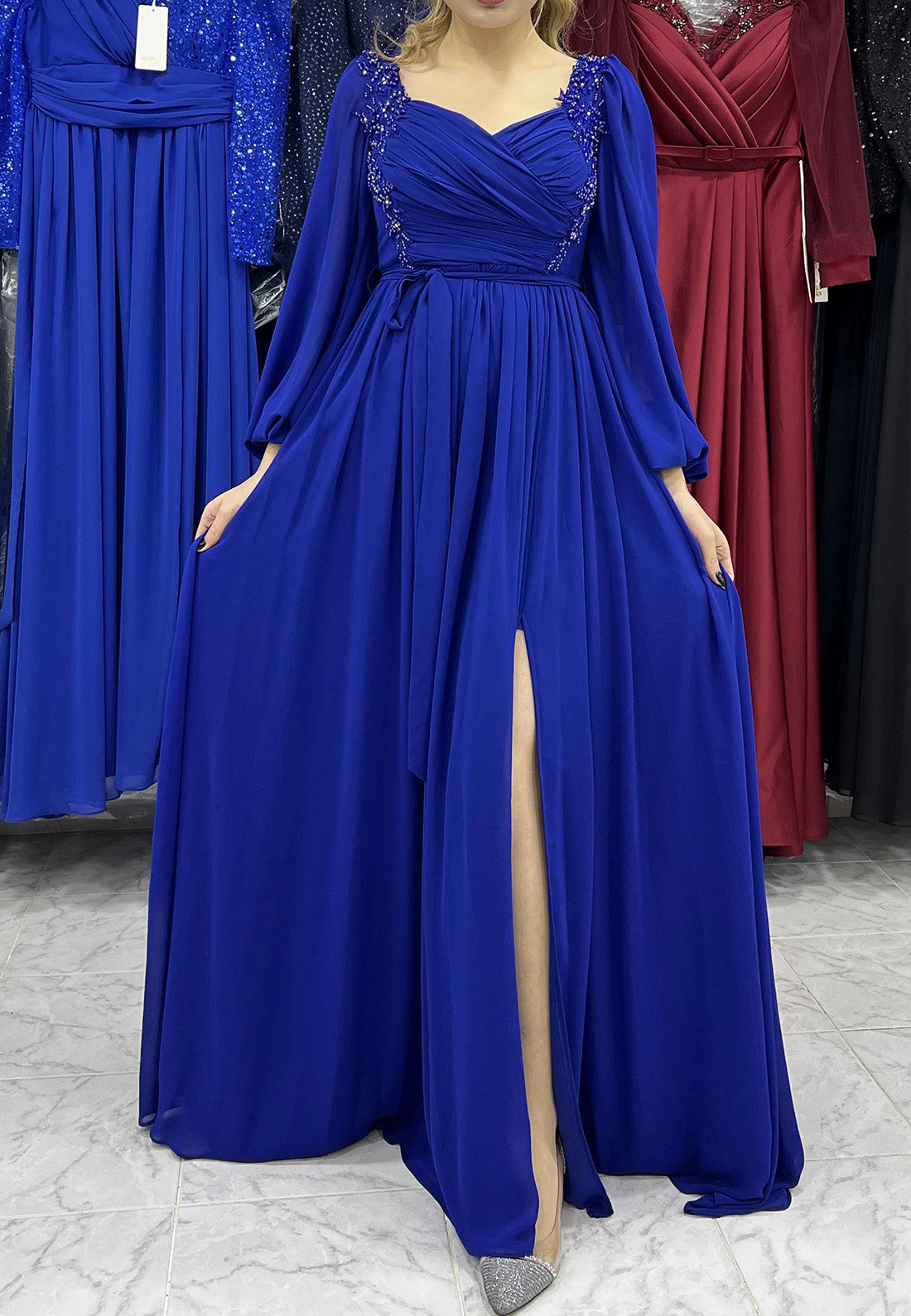 V-Neck Long Sleeves Appliques Chiffon Pleated A-Line Mother of Bride Dress