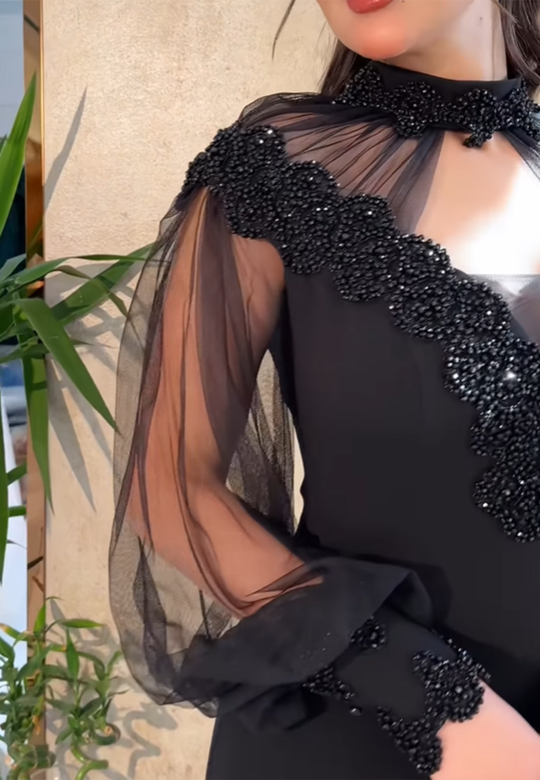 V-Neck Long Sleeves Appliques Mermaid Evening Dress