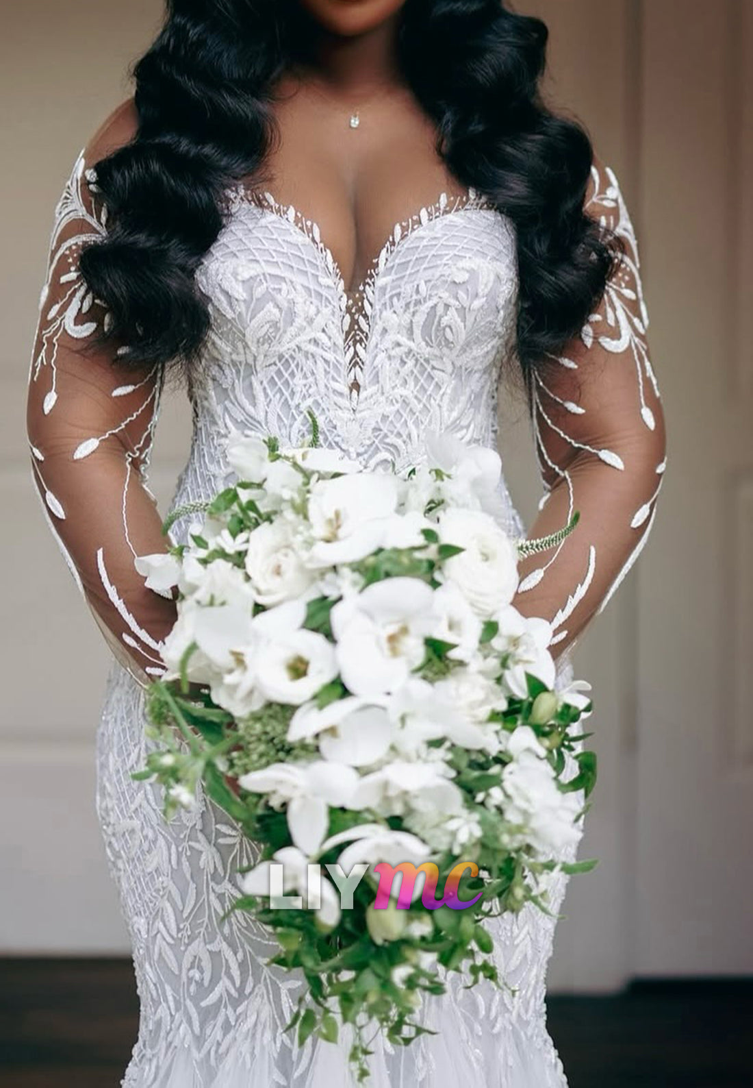 V-Neck Long Sleeves Appliques Mermaid Wedding Dress