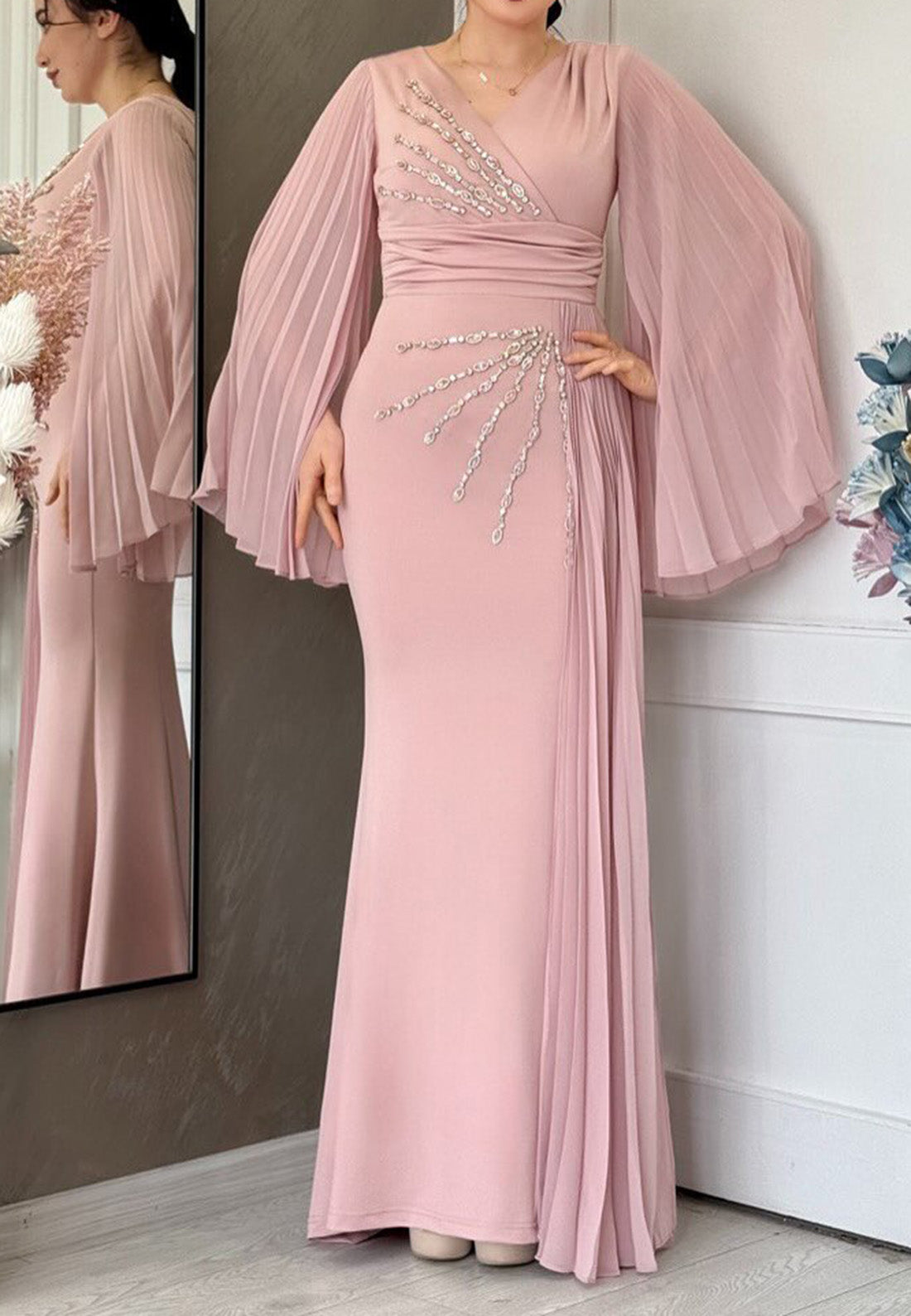 V-Neck Long Sleeves Beading Pleated Mermaid Mother of Bride Dress