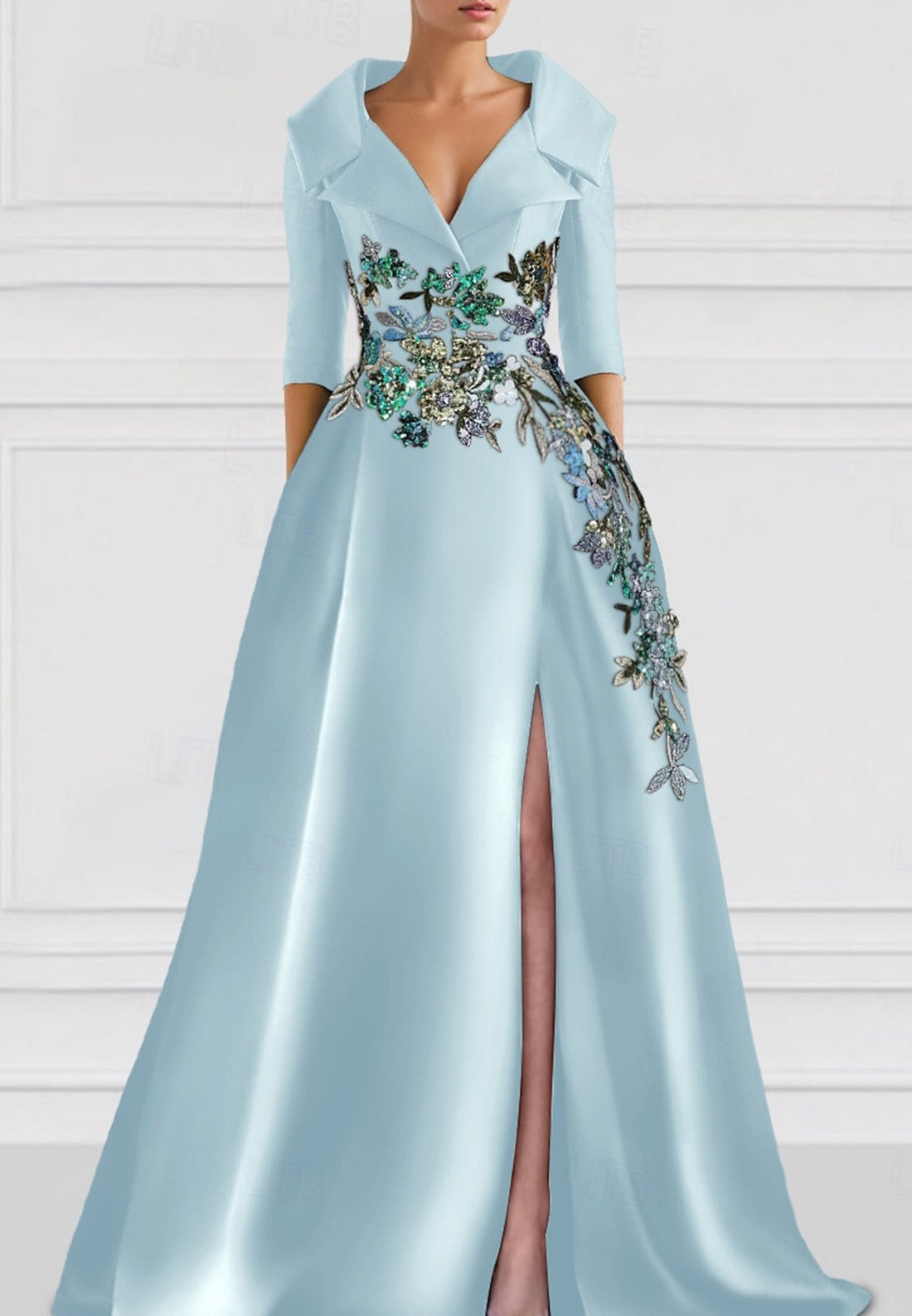 V-Neck Long Sleeves Floral Appliques A-Line Mother of Bride Dress