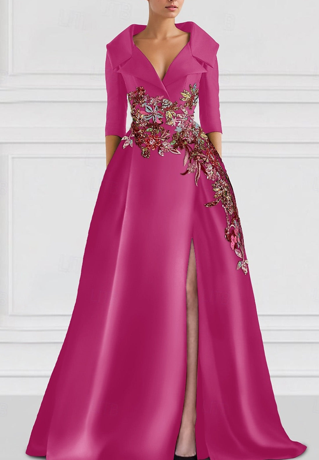 V-Neck Long Sleeves Floral Appliques A-Line Mother of Bride Dress