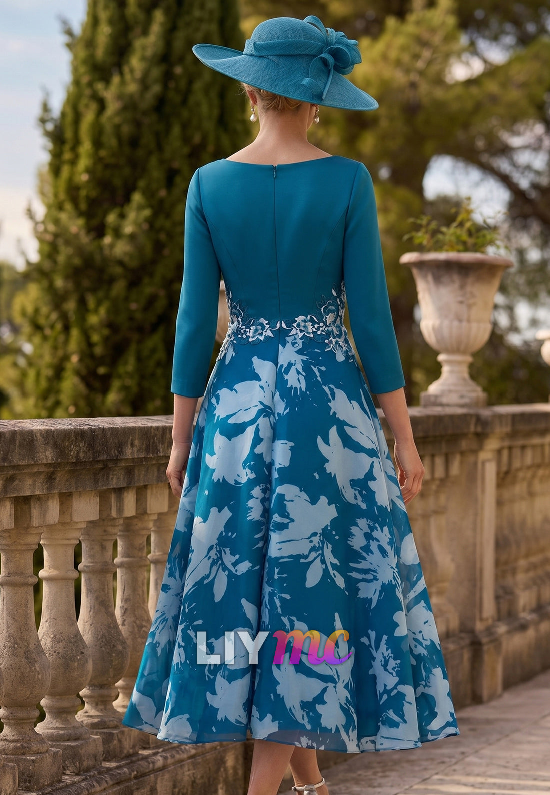 V-Neck Long Sleeves Floral Printed A-Line Mother of Bride Dress
