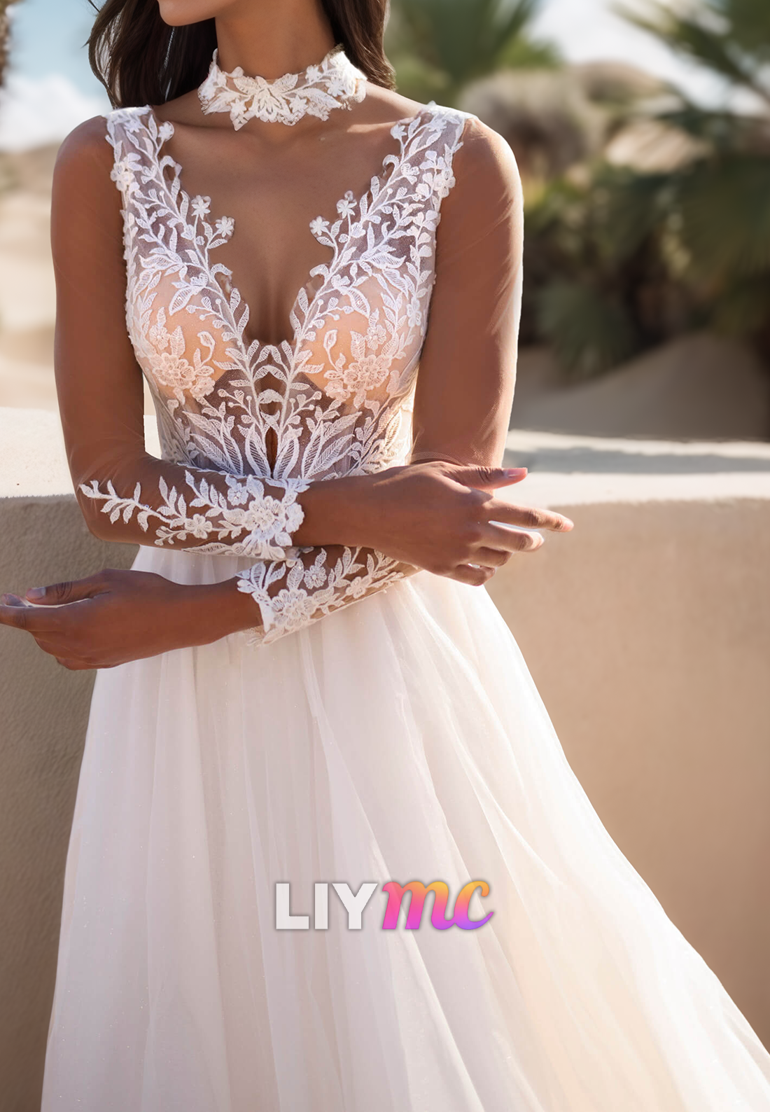 V-Neck Long Sleeves Lace Appliques A-Line Beach Wedding Dress