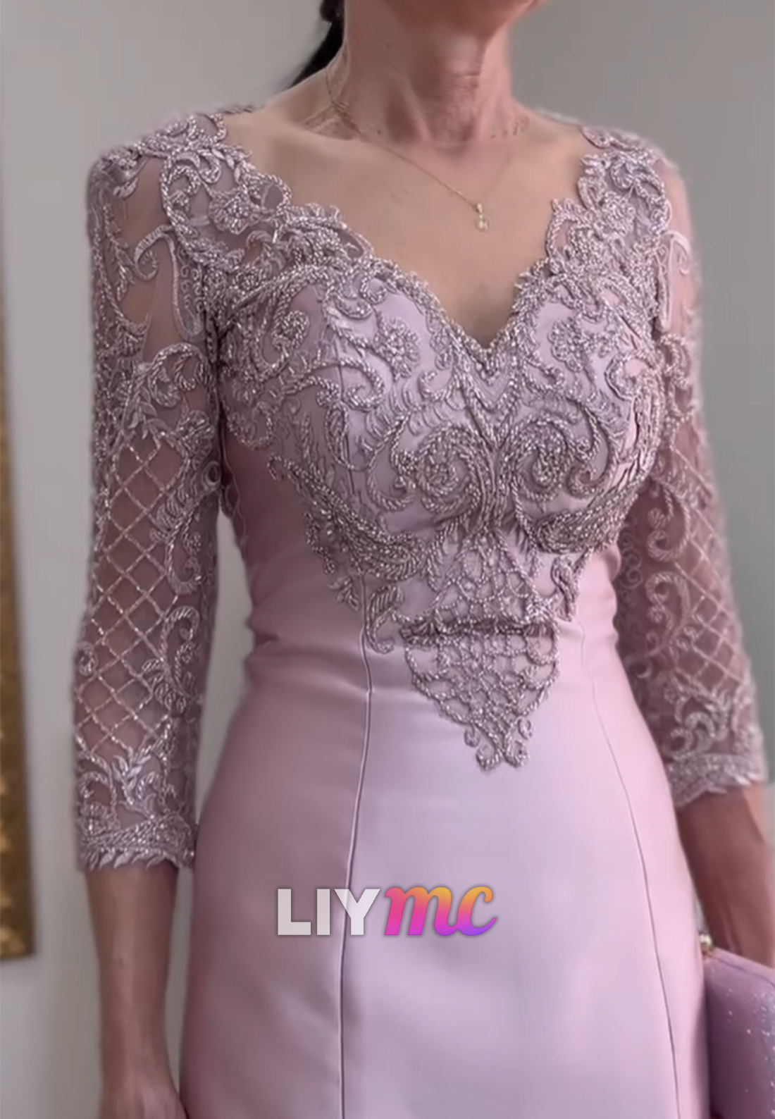 V-Neck Long Sleeves Lace Appliques Mermaid Evening Dress
