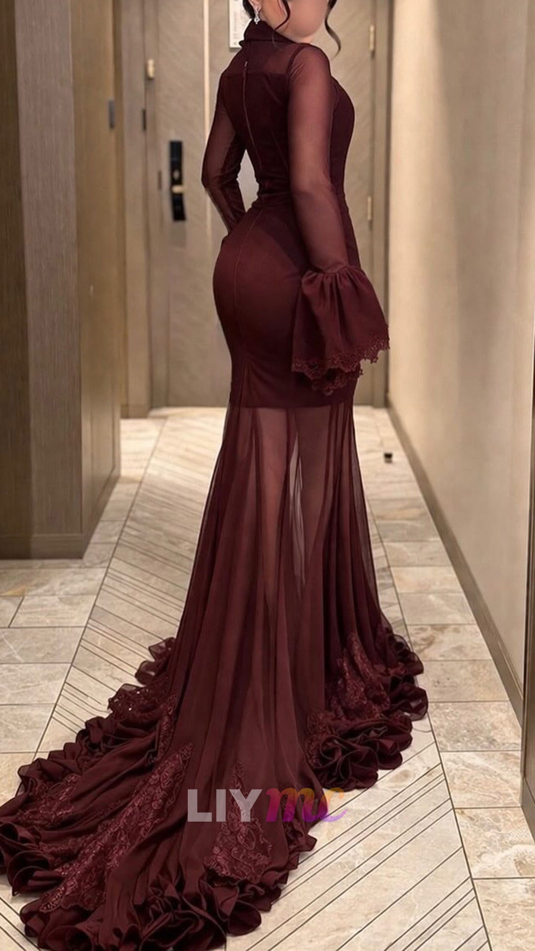 V-Neck Long Sleeves Lace Appliques Mermaid Evening Dress