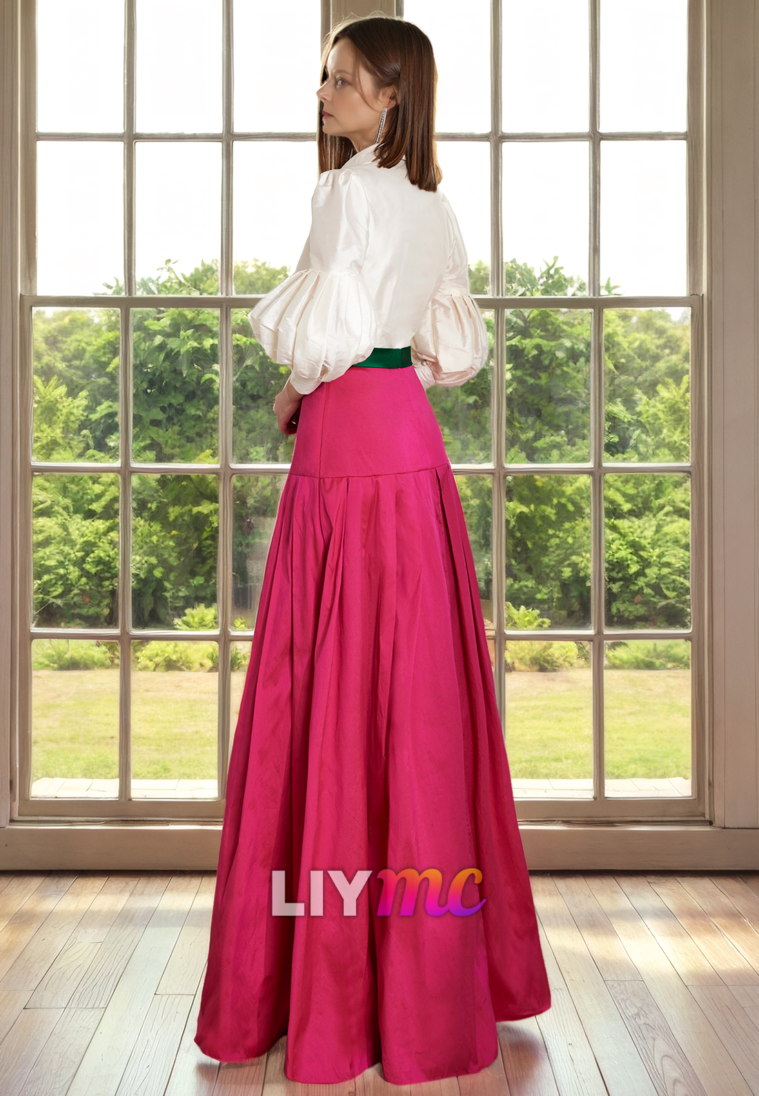 V-Neck Long Sleeves Pleated A-Line Mother of Bride Dress Cocktail Dress