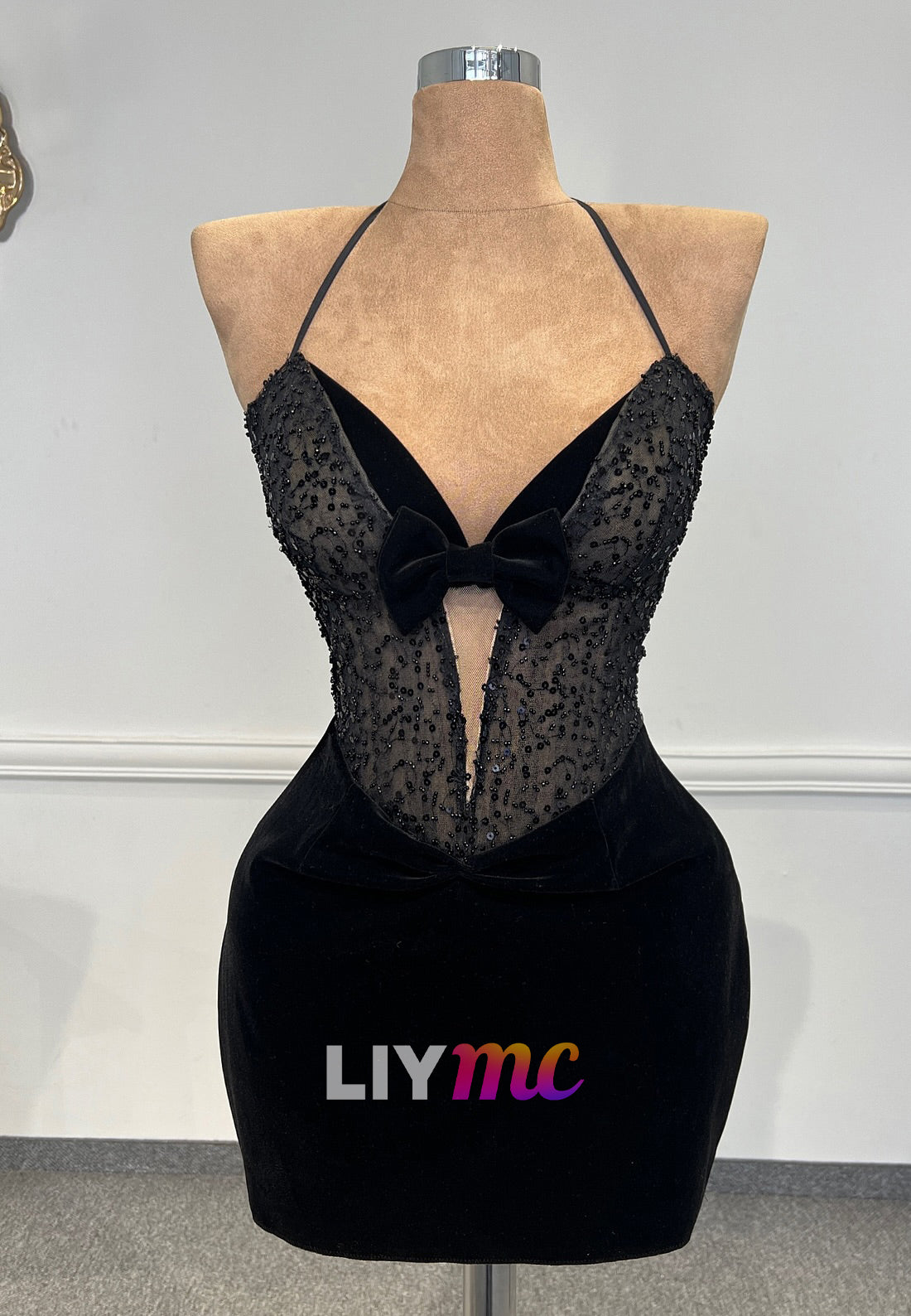 V-Neck Sequins Spaghetti Straps Sheath Party Homecoming Dress