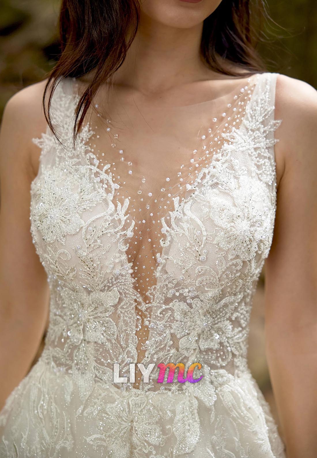 V-Neck Sleeveless Appliques A-Line Wedding Dress