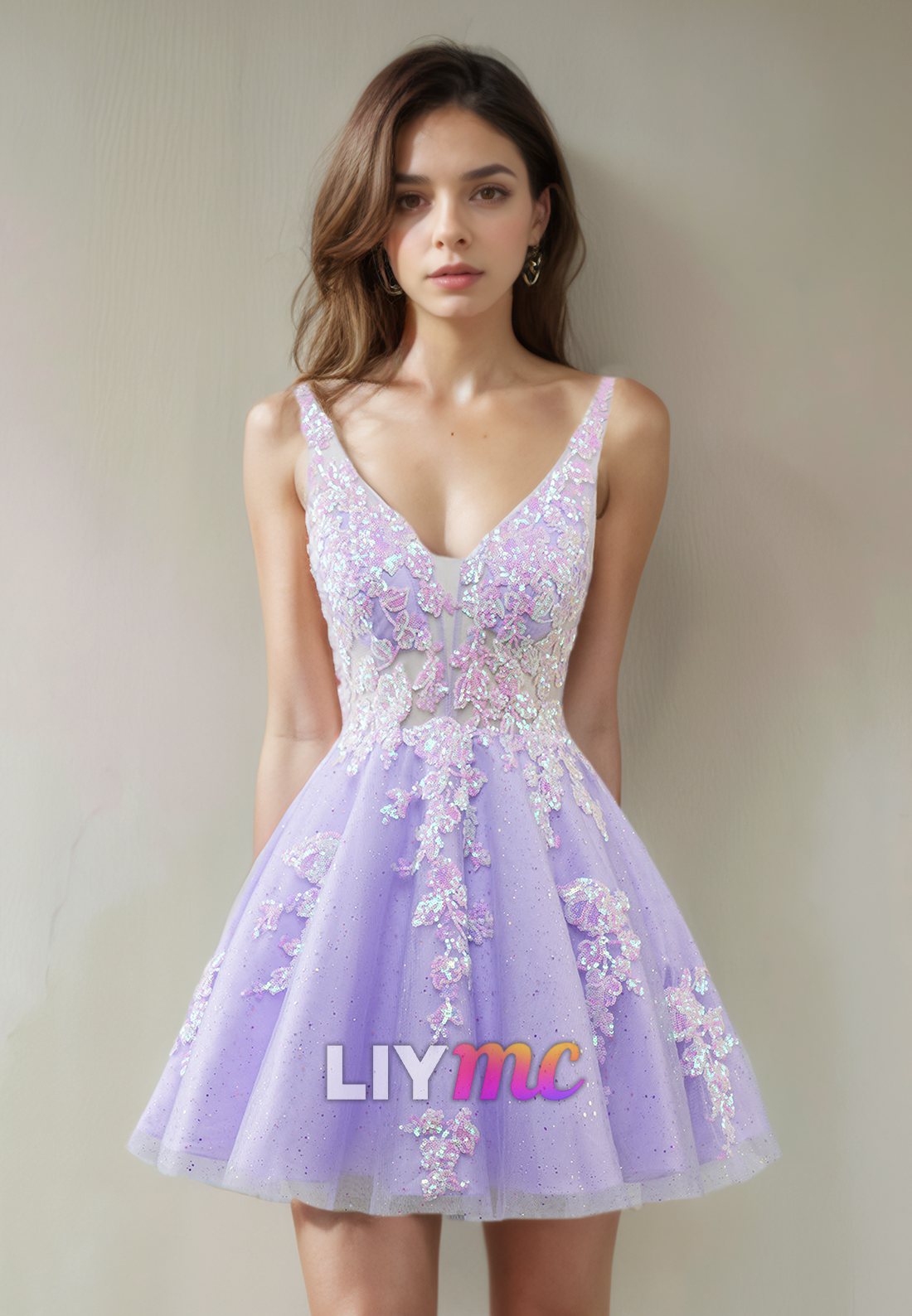 V-Neck Sleeveless Appliques Tulle A-Line Short Homecoming Dress