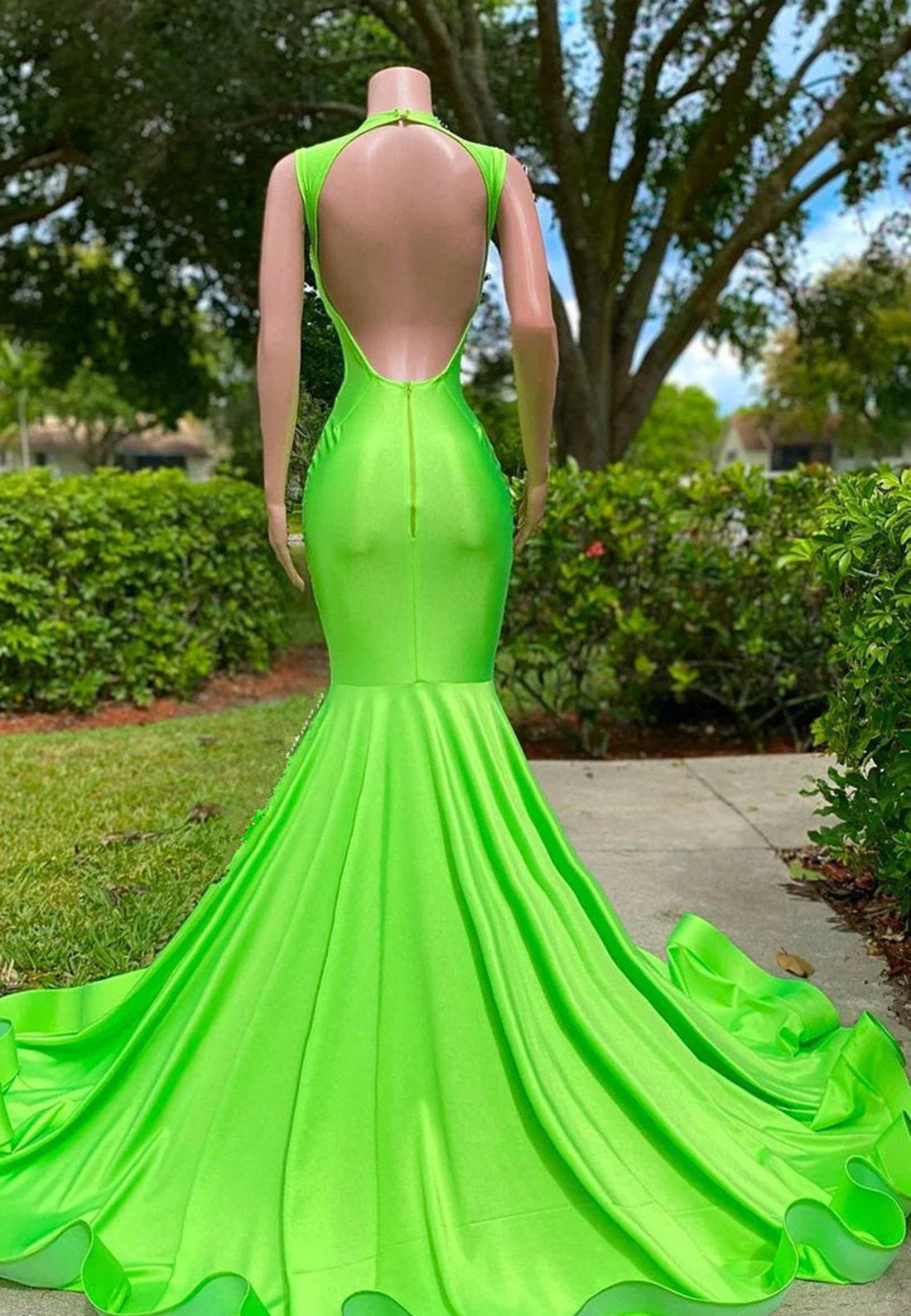 V-Neck Sleeveless Beaded Pleated Mermaid Prom Dress for Black Girls