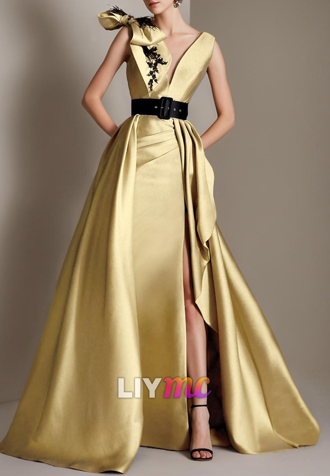 V-Neck Sleeveless Bow Appliques Belt A-Line Mother of Bride Dress