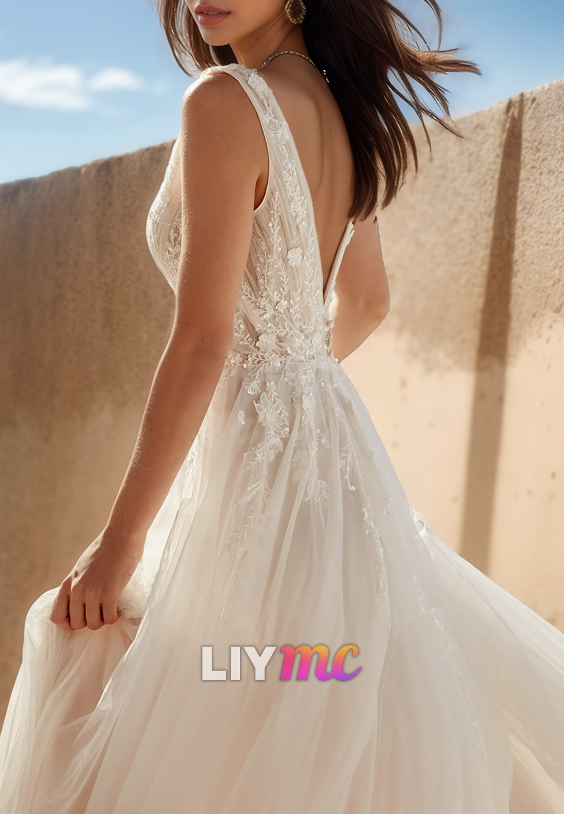 V-Neck Sleeveless Floral Appliques Tulle A-Line Wedding Dress