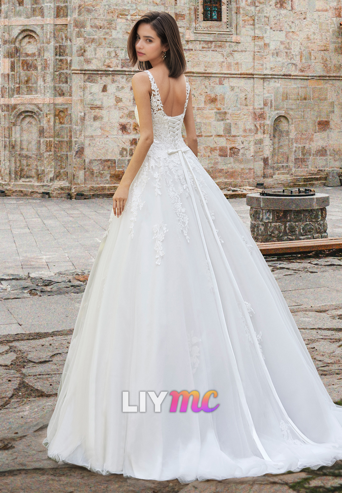 V-Neck Sleeveless Lace Appliques Pleated Tulle A-Line Wedding Dress