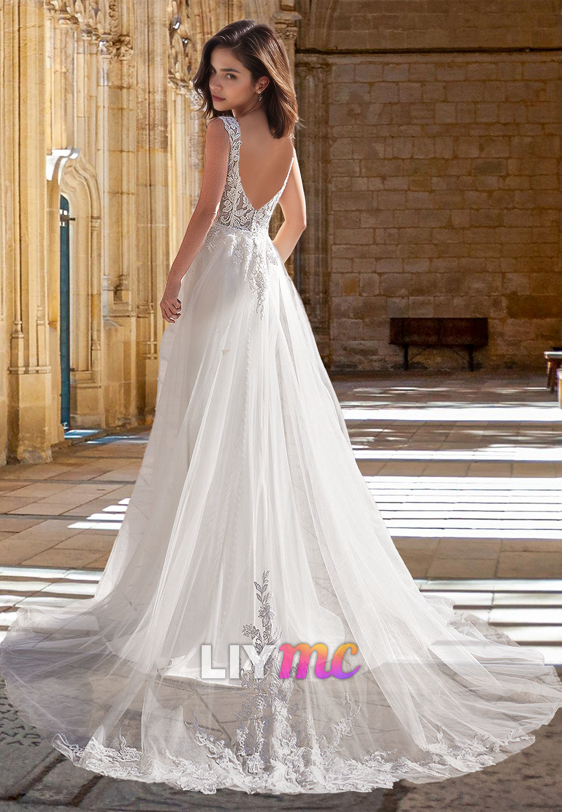 V-Neck Sleeveless Lace Appliques Sleek Mermaid Wedding Dress