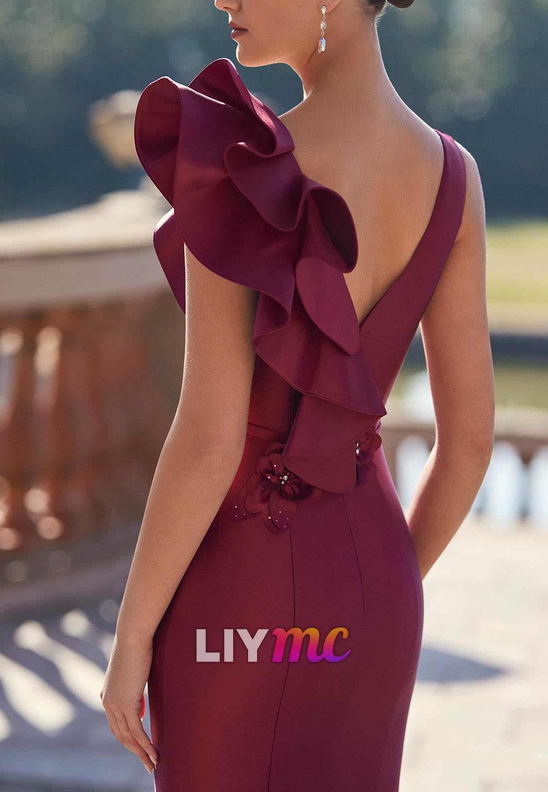 V-Neck Sleveeless Ruffled Mermaid Evening Dress