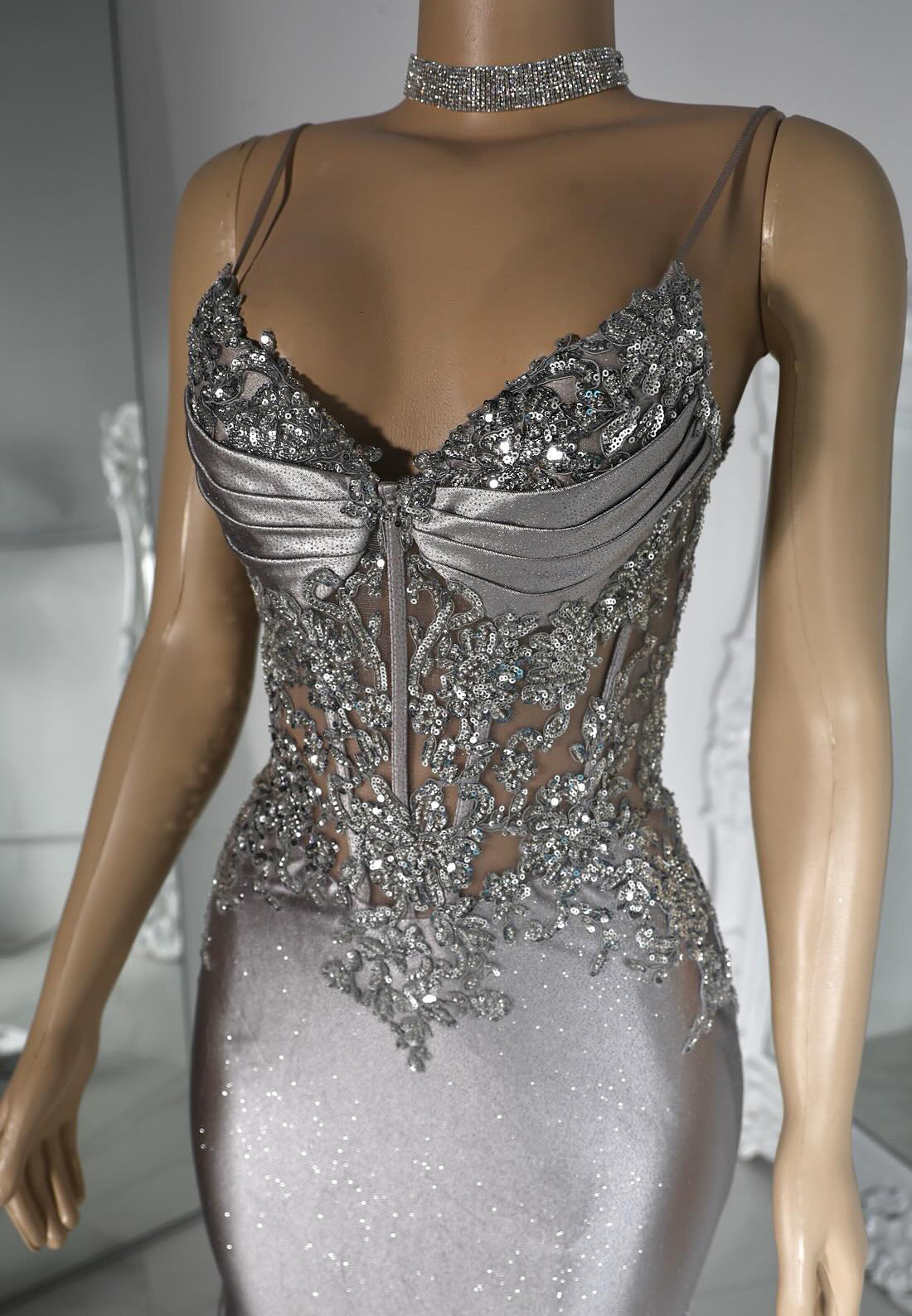 V-Neck Sleeveless Appliques Mermaid Sparkly Prom Dress for Black Girls