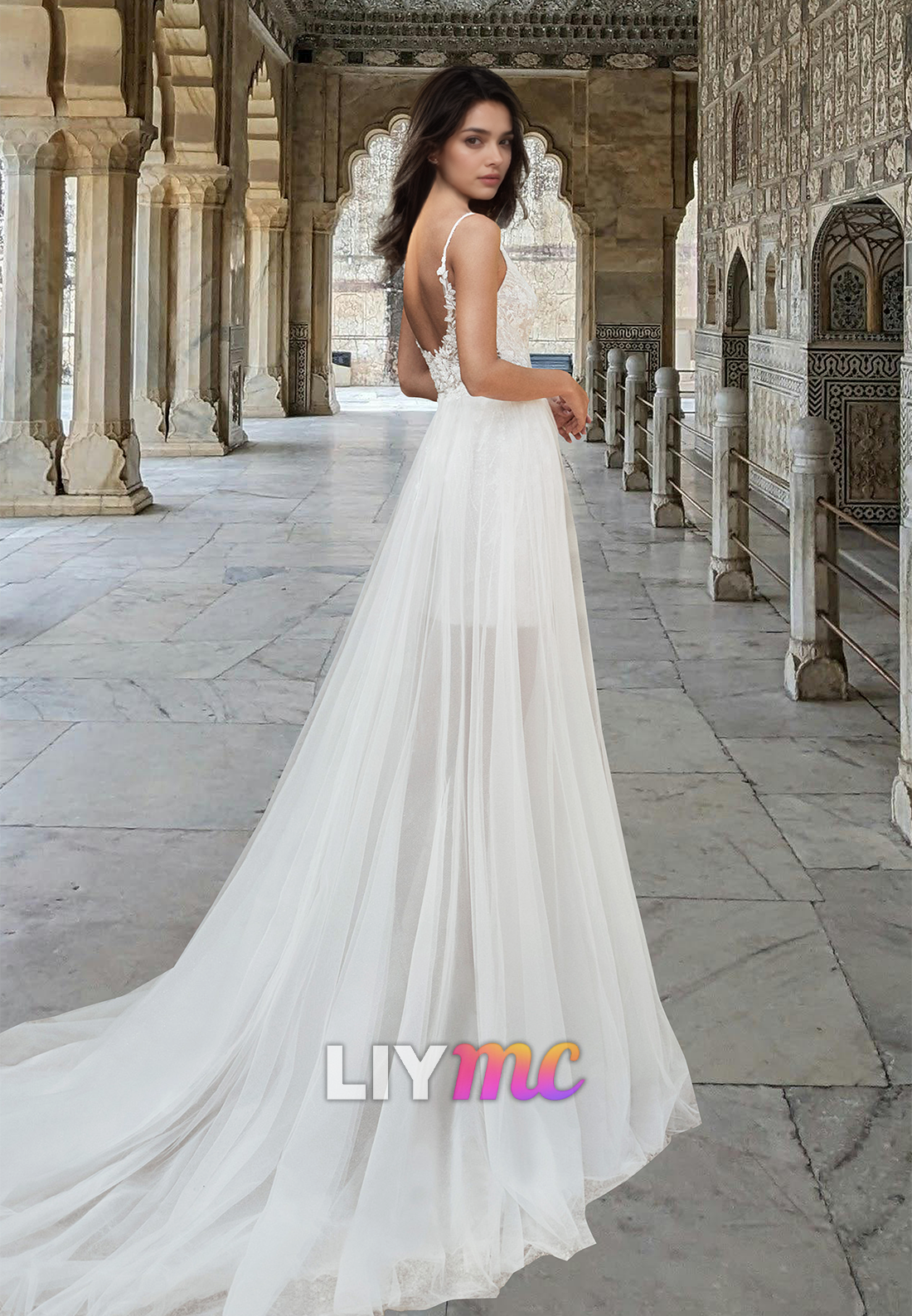 V-Neck Spaghetti Straps Appliques Sparkly Short Beach Wedding Dress