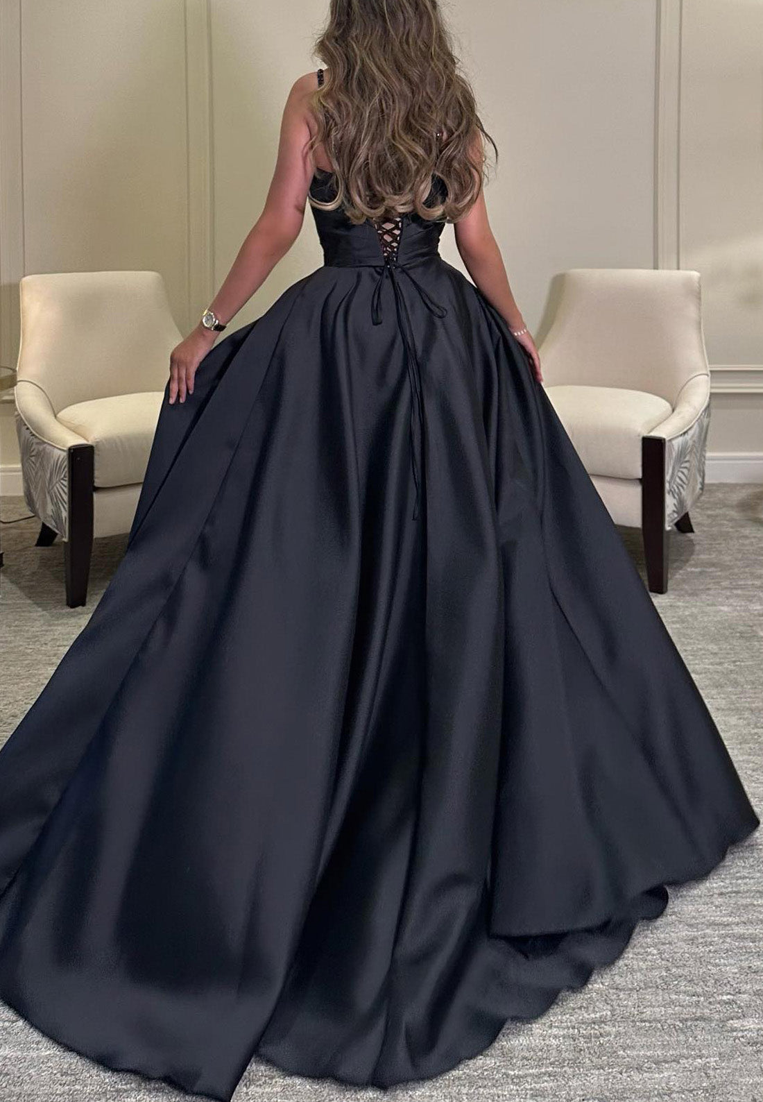 V-Neck Spaghetti Straps Pleated Sheath Evening Dress