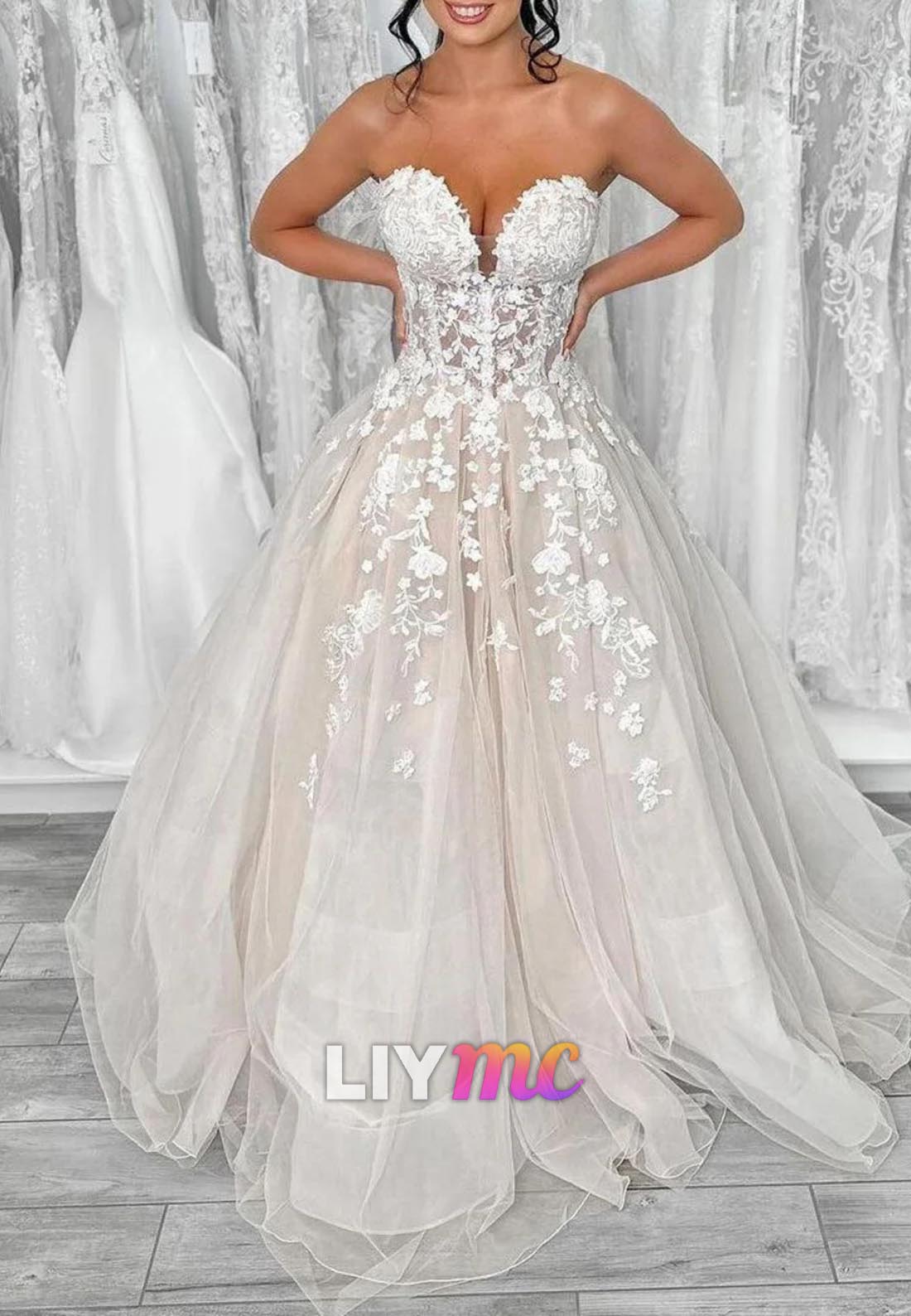 V-Neck Strapless Appliques A-Line Wedding Dress