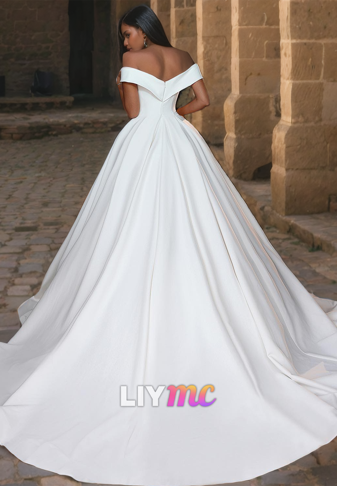V-Neck Strapless Pleated A-Line Wedding Dress
