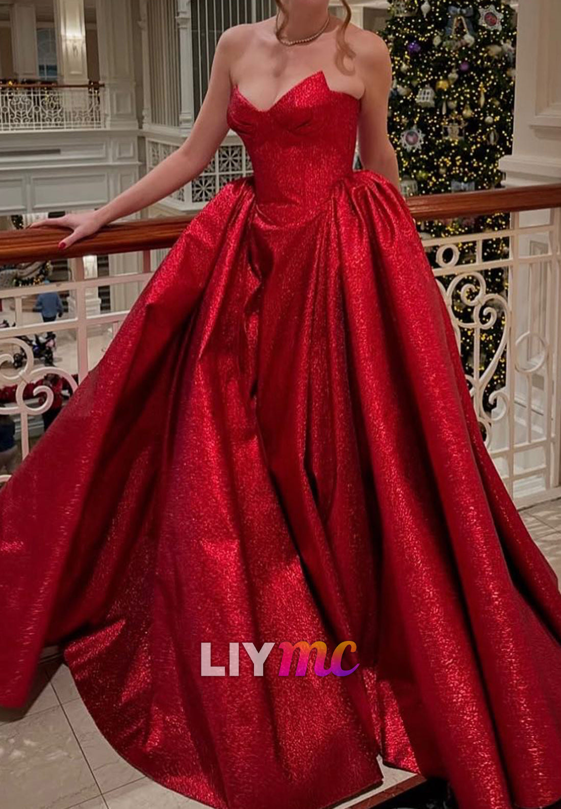 V-Neck Strapless Pleated Satin Prom Dress A-Line Party Dress