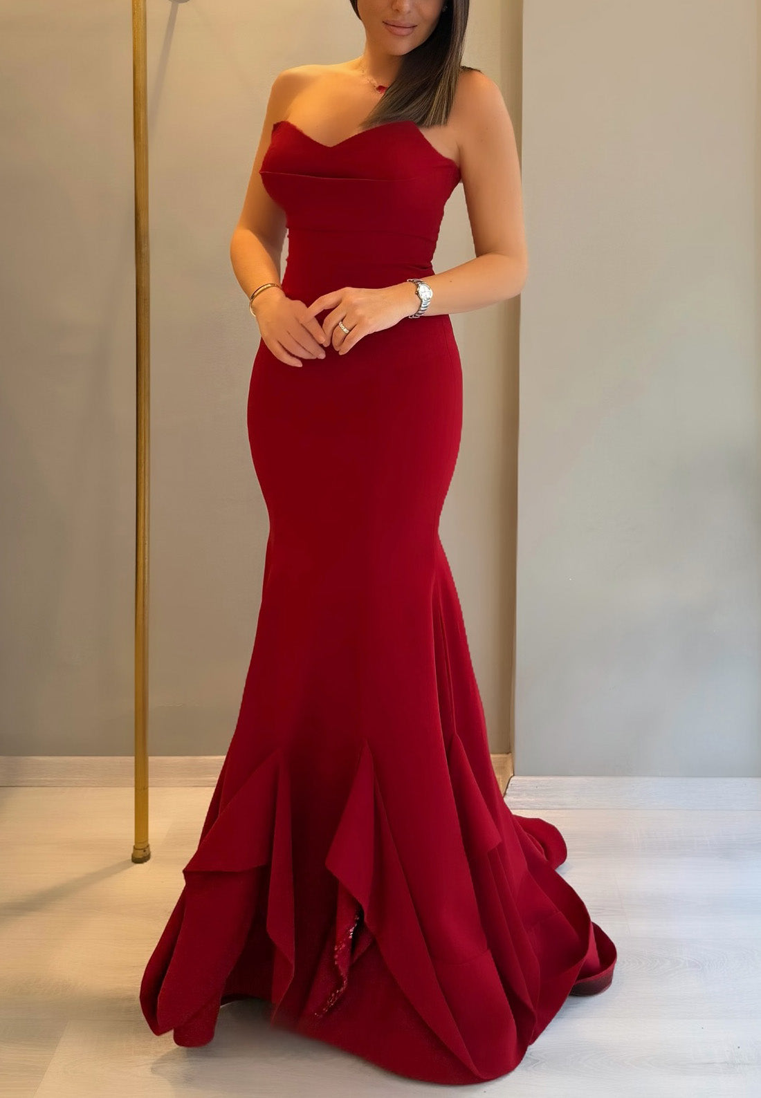 V-Neck Strapless Sleek Tiered Mermaid Evening Dress