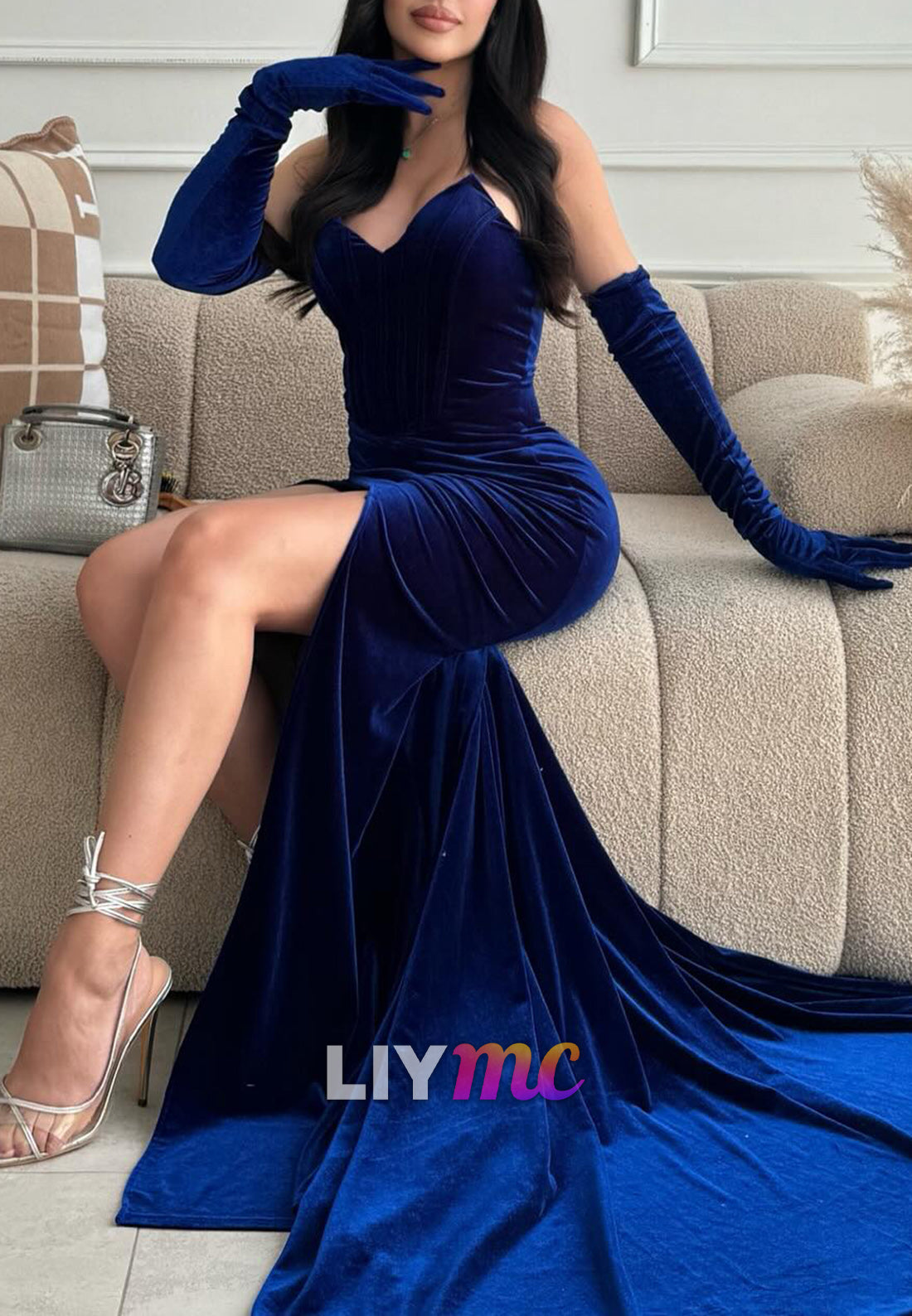 V-Neck Strapless Velvet Formal Dress Sheath Evening Dress