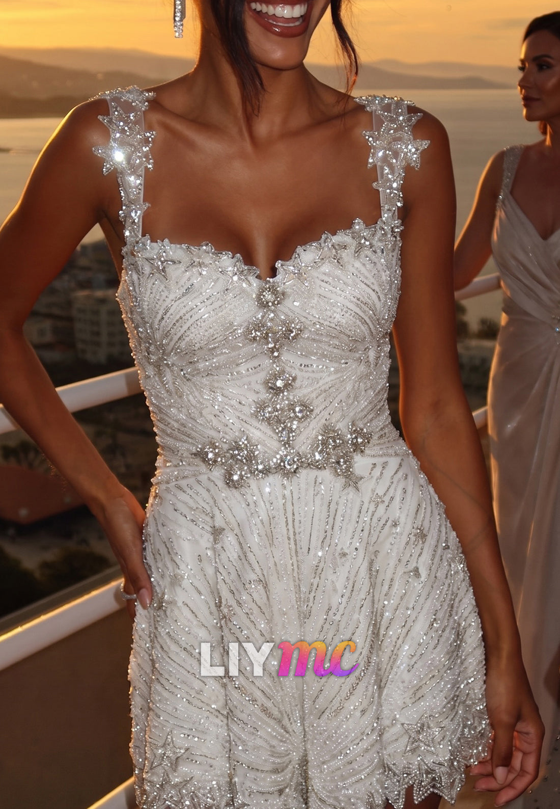mini reception dress Bound - White This enchanting A STYLISH SHORT WHITE MINI WEDDING