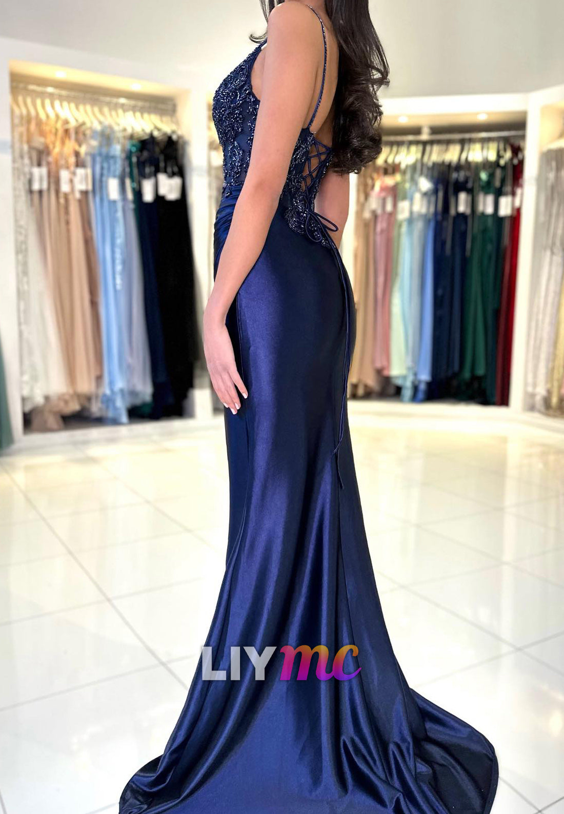 V-Neck Spaghetti Straps Appliques Pleated Mermaid Prom Dress