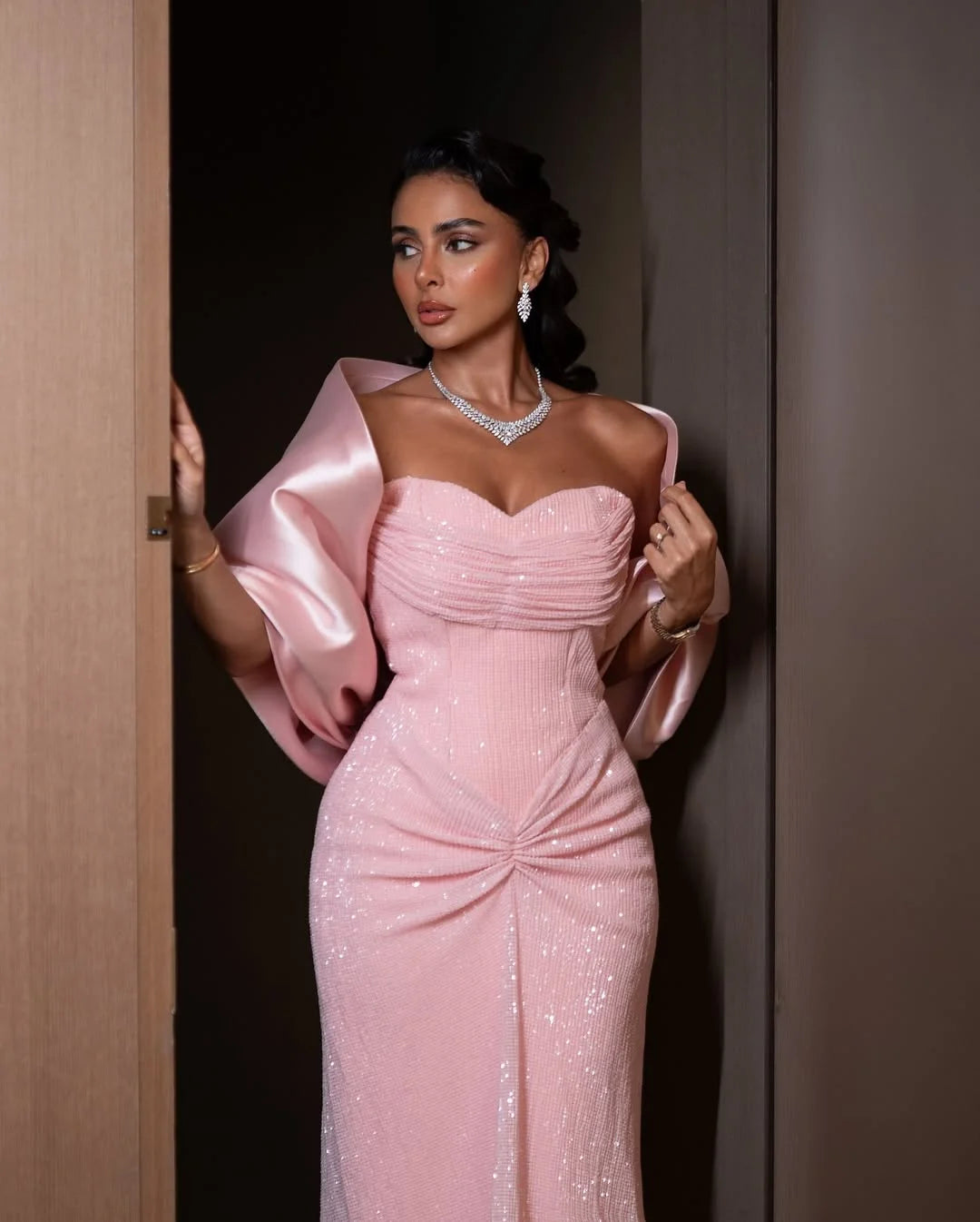 Gorgeous Pink Sweetheart Strapless Pleated Prom Dress With Shawl