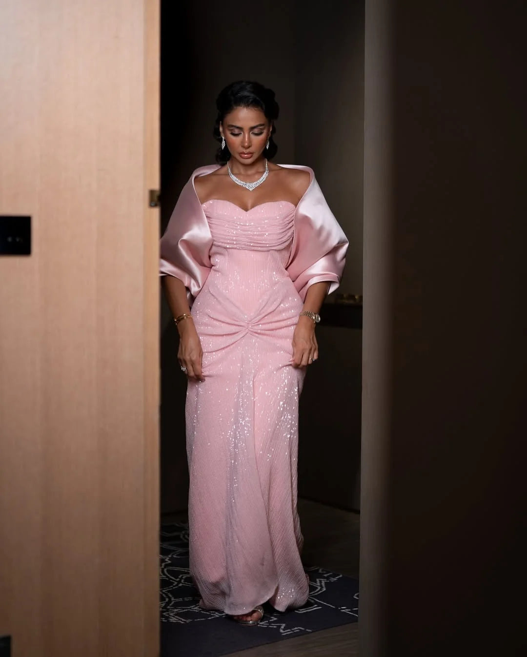 Gorgeous Pink Sweetheart Strapless Pleated Prom Dress With Shawl