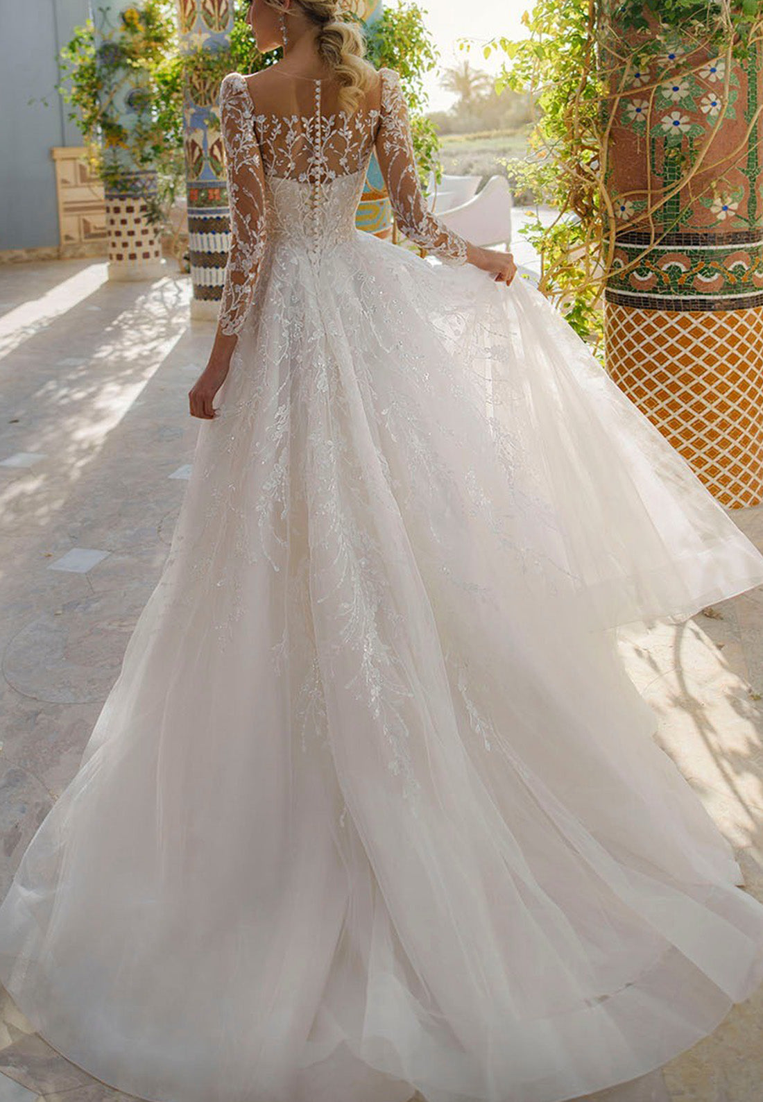 Square Long Sleeves Appliques Ball Gown Wedding Dress