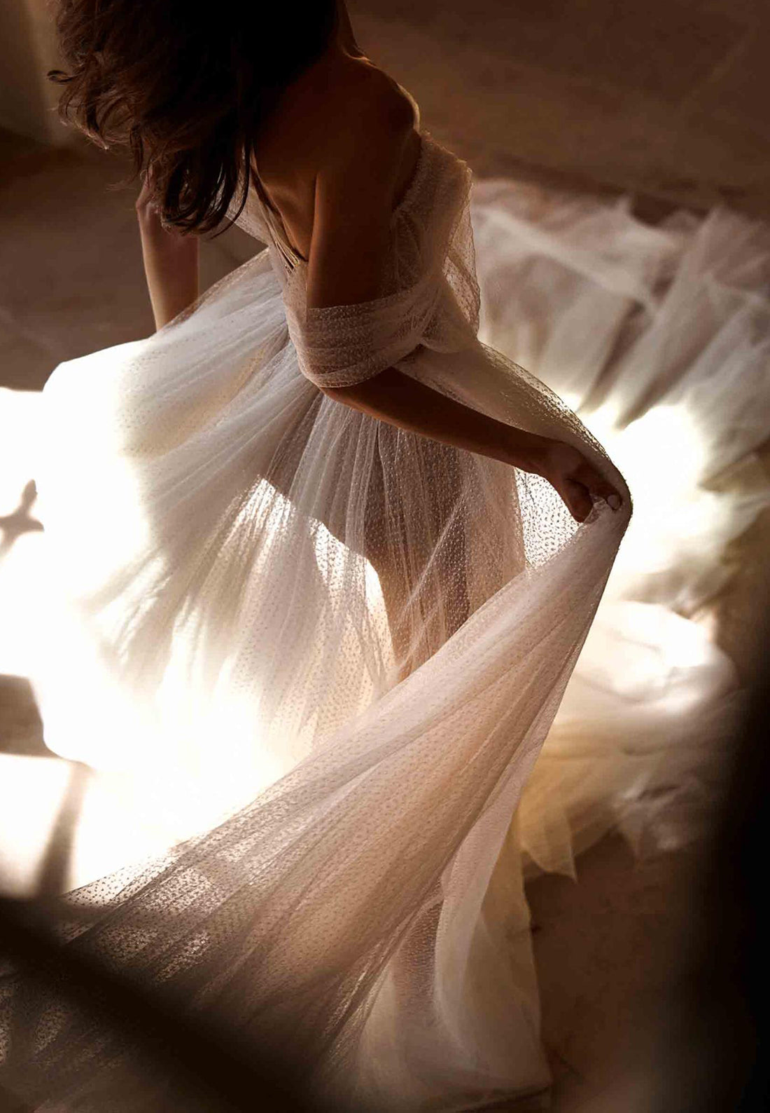 LW003 - A line Sweetheart Tulle Pleats Boho Wedding Dress with Court Train